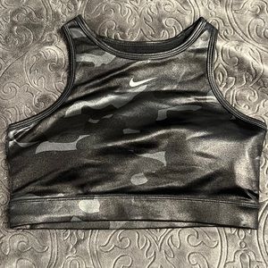 Nike sports top size XS